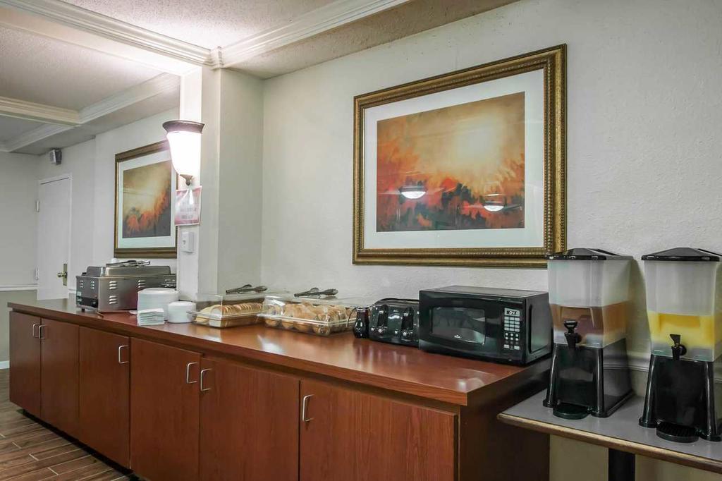 Econo Lodge Downtown Memphis Buitenkant foto